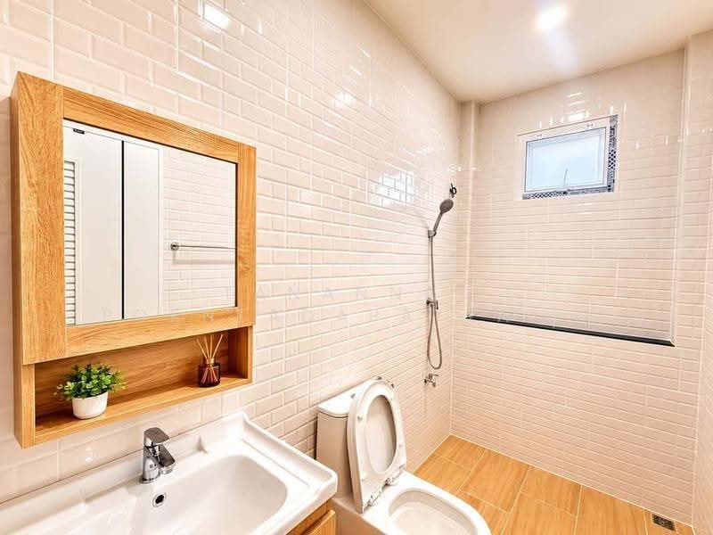 ตำบล ท่าวังตาล อำเภอ สารภี จังหวัด เชียงใหม่, Chiang Mai, Tha Wang Tal, Saraphi, Chiang Mai, 3 Bedrooms, 100 sqm, Single Detached House For Sale, by Tanannat Porntadapattanayothin, 500626176 - DDproperty.com