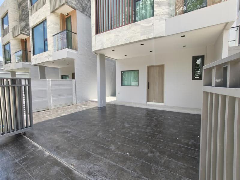 89 Residence Ratchada-Rama 9 : 89 เรสซิเดนซ์ รัชดา-พระราม9, กรุงเทพ, ห้วยขวาง, กรุงเทพ, 235 ตร.ม., บ้านเดี่ยว ให้เช่า, โดย Khun Tae, 500626234 - DDproperty.com