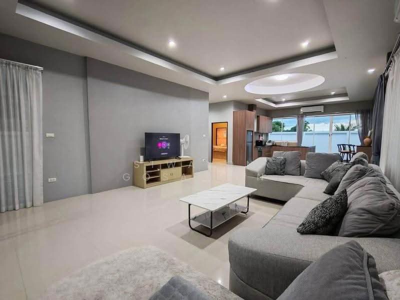 3-BR House, Chon Buri (Pattaya), Huai Yai, Bang Lamung (Pattaya), Chon Buri (Pattaya), 3 Bedrooms, 240 sqm, Single Detached House For Sale, by Siwanon Gosachan, 500626252 - DDproperty.com