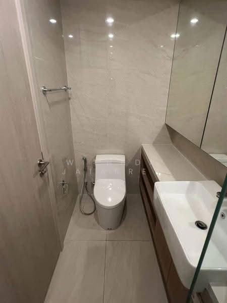 Noble Form Thonglor, Bangkok, Sukhumvit 55, Khlong Tan Nua, Watthana, Bangkok, 2 Bedrooms, 63 sqm, Condo For Rent, by Withada Jaiarree, 500626267 - DDproperty.com