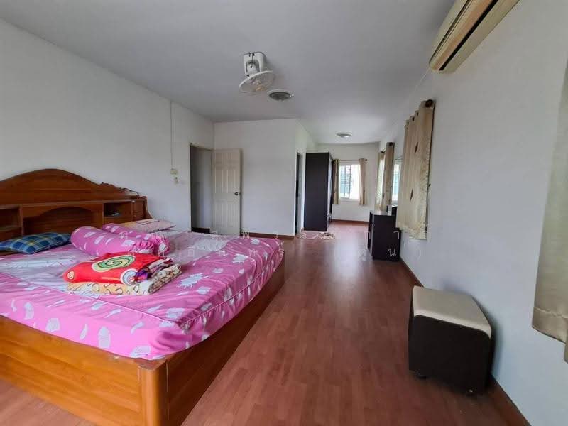 เดอะ ลิฟวิ่ง 1 บางบัวทอง (The Living 1 Bangbuathong), Nonthaburi, ถนนบ้านกล้วย-ไทรน้อย, Phimonrat, Bang Bua Thong, Nonthaburi, 3 Bedrooms, 200 sqm, Single Detached House For Sale, by คุณ สุพรรณิการ์ ลูกอินทร์ (ตูน), 500626289 - DDproperty.com