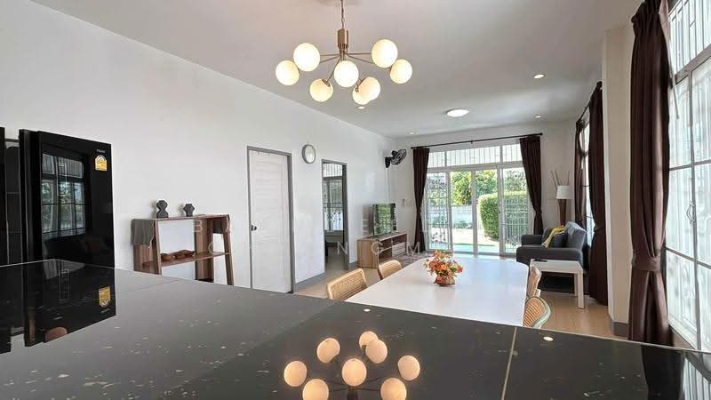 A house for rent near Sarasas Witaed Lanna School, Rental Price: 22,000 THB / month No.9H748, Chiang Mai, Mae Hia, Muang Chiang Mai, Chiang Mai, 2 Bedrooms, 100 sqm, Single Detached House For Rent, by Baandeedee Chiangmai, 500626298 - DDproperty.com