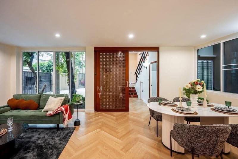 Home Office For Rent Vibhavadi, Bangkok, Jom Phon, Chatuchak, Bangkok, 5 Bedrooms, 375 sqm, Single Detached House For Rent, by Sumitara Sampattavanija, 500626319 - DDproperty.com