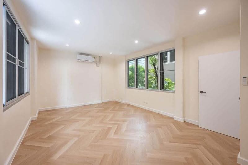 Home Office For Rent Vibhavadi, Bangkok, Jom Phon, Chatuchak, Bangkok, 5 Bedrooms, 375 sqm, Single Detached House For Rent, by Sumitara Sampattavanija, 500626319 - DDproperty.com