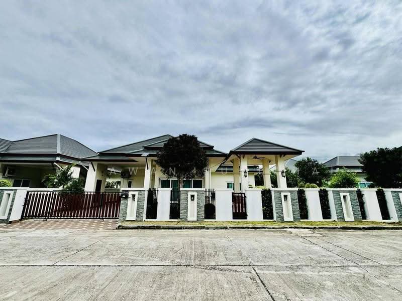 Baan Dusit Pattaya Hill, Chon Buri (Pattaya), Na Chom Thian, Sattahip, Chon Buri (Pattaya), 3 Bedrooms, 150 sqm, Villa For Sale, by Tanawan Surichai, 500626353 - DDproperty.com