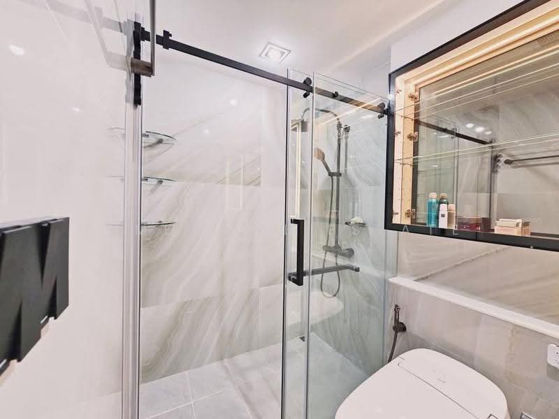 Klass Silom, Bangkok, 52 Silom Road, Silom, Bang Rak, Bangkok, 1 Bedroom, 41 sqm, Condo For Sale, by HOME Real Estate Service, 500626354 - DDproperty.com