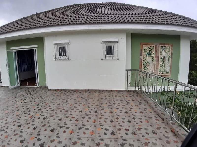 3-BR House, Chon Buri (Pattaya), Na Kloe, Bang Lamung (Pattaya), Chon Buri (Pattaya), 3 Bedrooms, 239 sqm, Single Detached House For Sale, by Tanawan Surichai, 500626372 - DDproperty.com