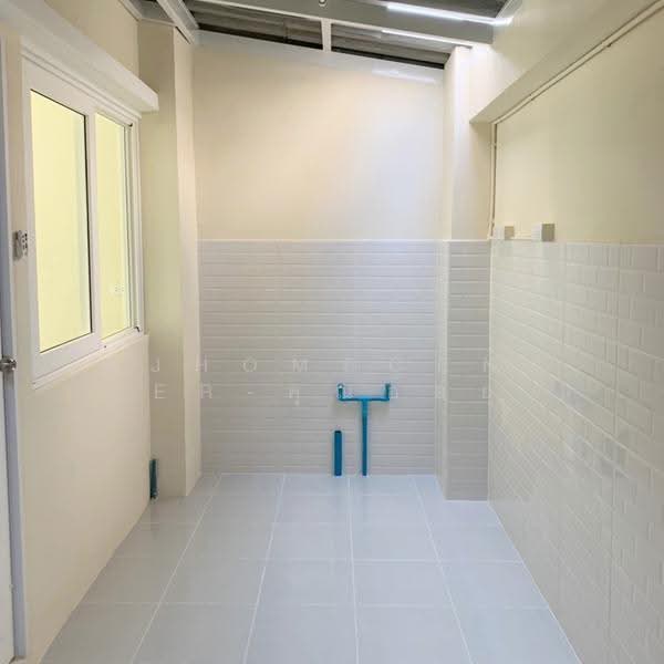 Golden Town Srinakarin-Sukhumvit, Samut Prakan, 133 Moo 4, Bang Mueng, Muang Samut Prakarn, Samut Prakan, 4 Bedrooms, 130 sqm, Townhouse For Sale, by AJHOMECENTER-คุณอ้อย, 500626378 - DDproperty.com