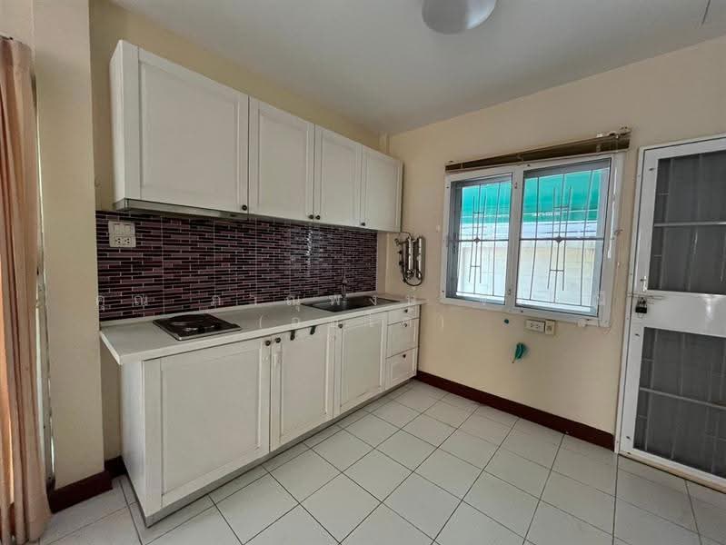 บ้านธนะสิน 9 (Baan Thanasin 9), Bangkok, Khlong Kum, Bueng Kum, Bangkok, 2 Bedrooms, 150 sqm, Townhouse For Sale, by คุณ ภาณุพงษ์ จะมณี (ออโต้), 500626380 - DDproperty.com
