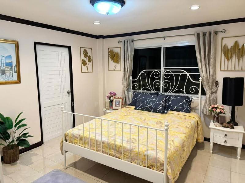Baan Royal Nakarin Villa : บ้านรอยัลนครินทร์วิลล่า, กรุงเทพ, ถนน เลียบคลองเคล็ด, หนองบอน, ประเวศ, กรุงเทพ, 500 ตร.ม., ทาวน์เฮ้าส์ ให้เช่า, โดย Rapeephan, 500626405 - DDproperty.com