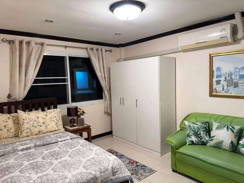 Baan Royal Nakarin Villa : บ้านรอยัลนครินทร์วิลล่า, กรุงเทพ, ถนน เลียบคลองเคล็ด, หนองบอน, ประเวศ, กรุงเทพ, 500 ตร.ม., ทาวน์เฮ้าส์ ให้เช่า, โดย Rapeephan, 500626405 - DDproperty.com