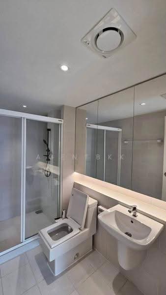 Elements Srinakarin, Bangkok, 43-1 Soi Supaphong 3, Intersection 4, Srinakarin Road, Nong Bon, Prawet, Bangkok, 1 Bedroom, 37 sqm, Condo For Rent, by Agentbkk, 500626538 - DDproperty.com