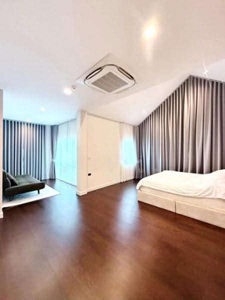 Bangkok Boulevard Signature Chaengwattana, Nonthaburi, No. 3030 Chaiyaphruek Rd, Bang Tanai, Pak Kret, Nonthaburi, 4 Bedrooms, 330 sqm, Single Detached House For Rent, by นัฐพงค์ มณีอัครเนตร, 500626579 - DDproperty.com