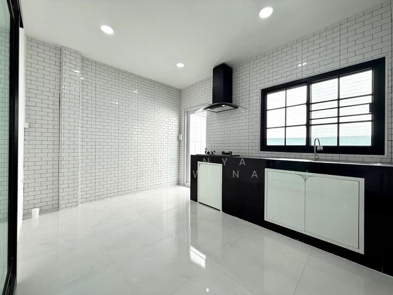 หมู่บ้านวีรวัฒน์ เพชรเกษม 92/3 บางแค, Bangkok, Bang Kae Nua, Bang Khae, Bangkok, 3 Bedrooms, 120 sqm, Townhouse For Sale, by Parinya Ingkasuwanakul, 500626595 - DDproperty.com