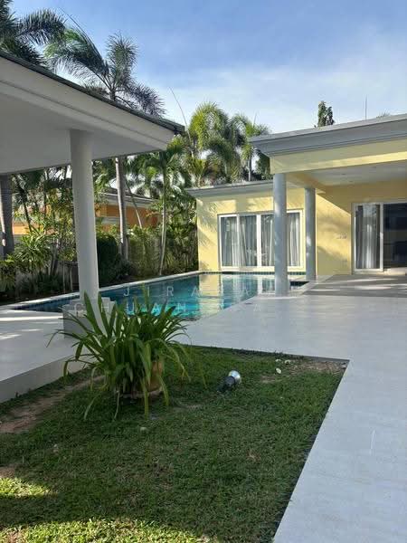 3-BR House, Chon Buri (Pattaya), Nong Pru, Bang Lamung (Pattaya), Chon Buri (Pattaya), 3 Bedrooms, 204 sqm, Single Detached House For Rent, by Jirapat Chuangsawadsak, 500626791 - DDproperty.com