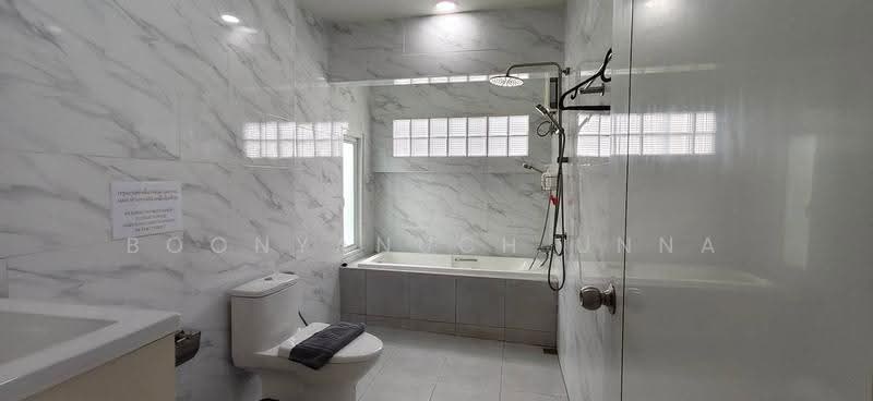 7-BR Villa, Chon Buri (Pattaya), Nong Pru, Bang Lamung (Pattaya), Chon Buri (Pattaya), 7 Bedrooms, 350 sqm, Villa For Sale, by Boonyanuch Unna, 500626798 - DDproperty.com