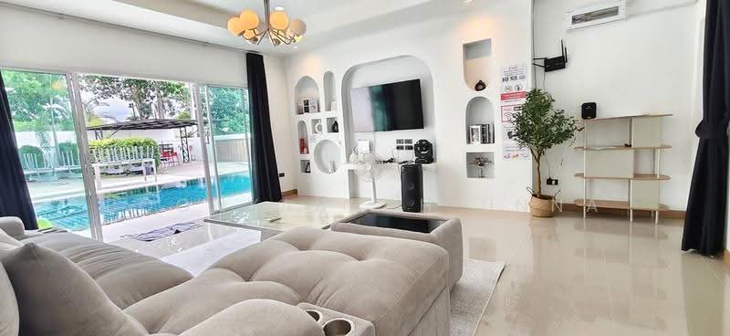 7-BR Villa, Chon Buri (Pattaya), Nong Pru, Bang Lamung (Pattaya), Chon Buri (Pattaya), 7 Bedrooms, 350 sqm, Villa For Sale, by Boonyanuch Unna, 500626798 - DDproperty.com