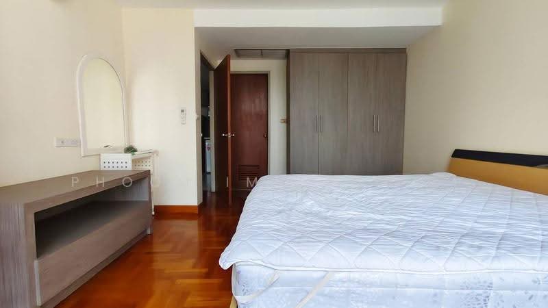 Asoke Place, Bangkok, Asok Montri Rd, Khlongtoei Nua, Watthana, Bangkok, 2 Bedrooms, 60 sqm, Condo For Rent, by Phoom Imruangsri, 500626860 - DDproperty.com