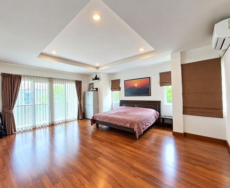 The Centro Onnut-Wongwaen, Bangkok, Lat Krabang Road, Lat Krabang, Bangkok, 3 Bedrooms, 240 sqm, Single Detached House For Sale, by คุณแอม, 500626959 - DDproperty.com