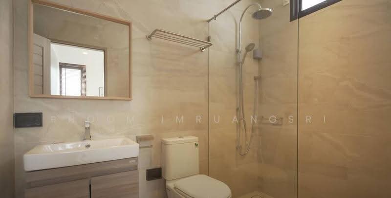 undefined, Bangkok, Bang Chak, Phra Khanong, Bangkok, 3 Bedrooms, 358 sqm, Single Detached House For Sale, by Phoom Imruangsri, 500626963 - DDproperty.com