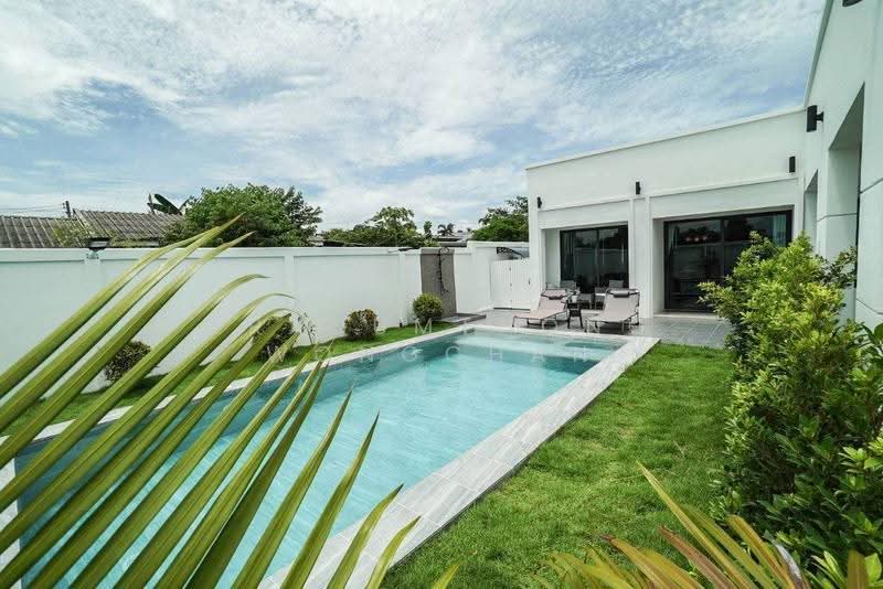 3-BR Villa, Chon Buri (Pattaya), Poong, Bang Lamung (Pattaya), Chon Buri (Pattaya), 3 Bedrooms, 400 sqm, Villa For Rent, by Kradumthong Wongchan, 500627114 - DDproperty.com