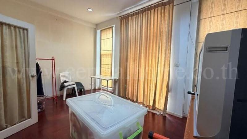 Mu Ban Nararom, Nonthaburi, Wat Chalo, Bang Kruai, Nonthaburi, 4 Bedrooms, 200 sqm, Townhouse For Sale, by คุณ มณีรัตน์ ( เจี๊ยบ ), 500627120 - DDproperty.com