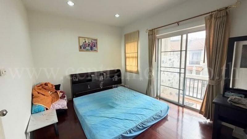 Mu Ban Nararom, Nonthaburi, Wat Chalo, Bang Kruai, Nonthaburi, 4 Bedrooms, 200 sqm, Townhouse For Sale, by คุณ มณีรัตน์ ( เจี๊ยบ ), 500627120 - DDproperty.com