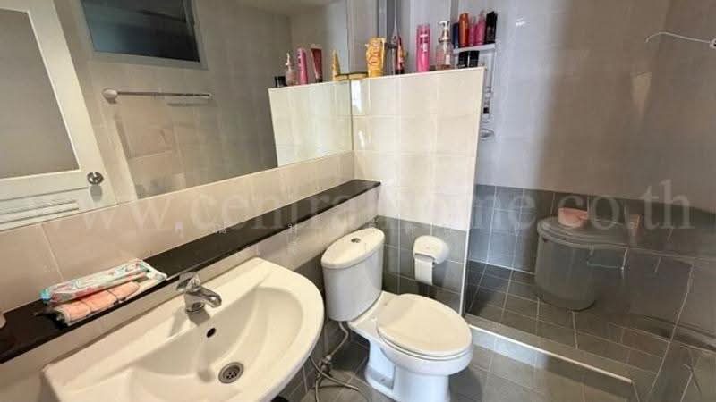Mu Ban Nararom, Nonthaburi, Wat Chalo, Bang Kruai, Nonthaburi, 4 Bedrooms, 200 sqm, Townhouse For Sale, by คุณ มณีรัตน์ ( เจี๊ยบ ), 500627120 - DDproperty.com