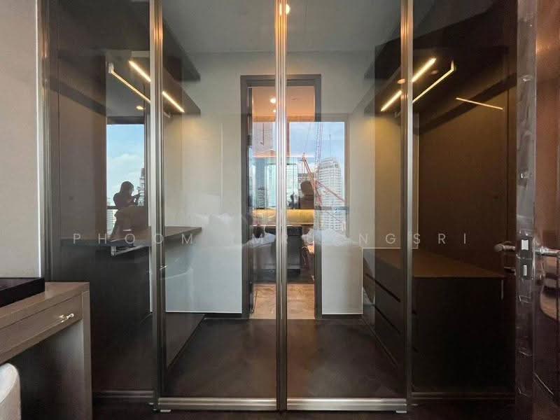 The Esse Sukhumvit 36, Bangkok, Soi Sukhumvit 36, Sukhumvit Road, Phra Kanong, Khlong Toei, Bangkok, 1 Bedroom, 38 sqm, Condo For Sale, by Phoom Imruangsri, 500627182 - DDproperty.com