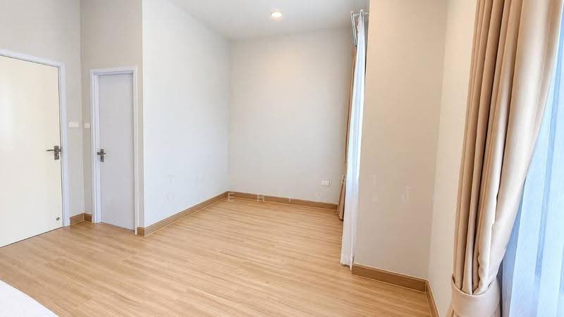 Britania Wongwaen Chatuchot : บริทาเนีย วงแหวน จตุโชติ, Pathum Thani, ถ. หทัยราษฎร์, Bung Kham Proi, Lam Luk Ka, Pathum Thani, 2 Bedrooms, 100 sqm, Townhouse For Sale, by The Best Property แป้ง, 500627206 - DDproperty.com