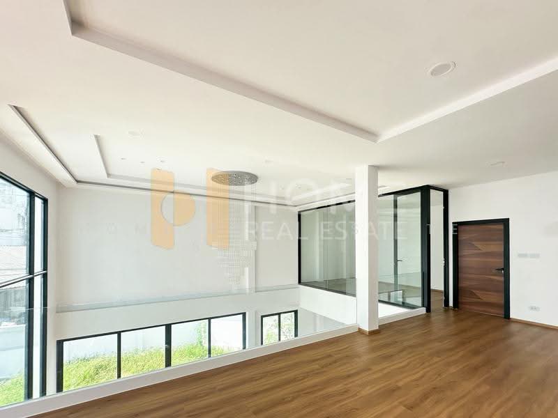 บ้านเดี่ยว 3 ชั้น เมืองชลบุรี ชลบุรี, ชลบุรี, บางทราย, เมืองชลบุรี, ชลบุรี, 392 ตร.ม., บ้านเดี่ยว ขาย, โดย HOME Real Estate Service, 500627241 - DDproperty.com