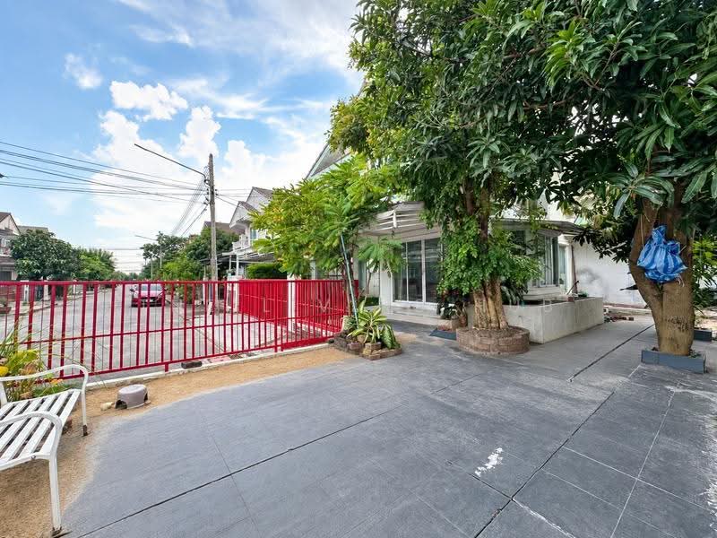 Prueklada Rangsit Klong 4, Pathum Thani, Sawai Pracharat Road, Lat Sawai, Lam Luk Ka, Pathum Thani, 3 Bedrooms, 160 sqm, Single Detached House For Sale, by THE LIVING HUB, 500627261 - DDproperty.com