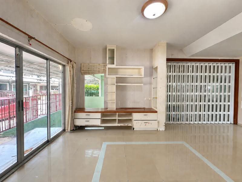 Prueklada Rangsit Klong 4, Pathum Thani, Sawai Pracharat Road, Lat Sawai, Lam Luk Ka, Pathum Thani, 3 Bedrooms, 160 sqm, Single Detached House For Sale, by THE LIVING HUB, 500627261 - DDproperty.com
