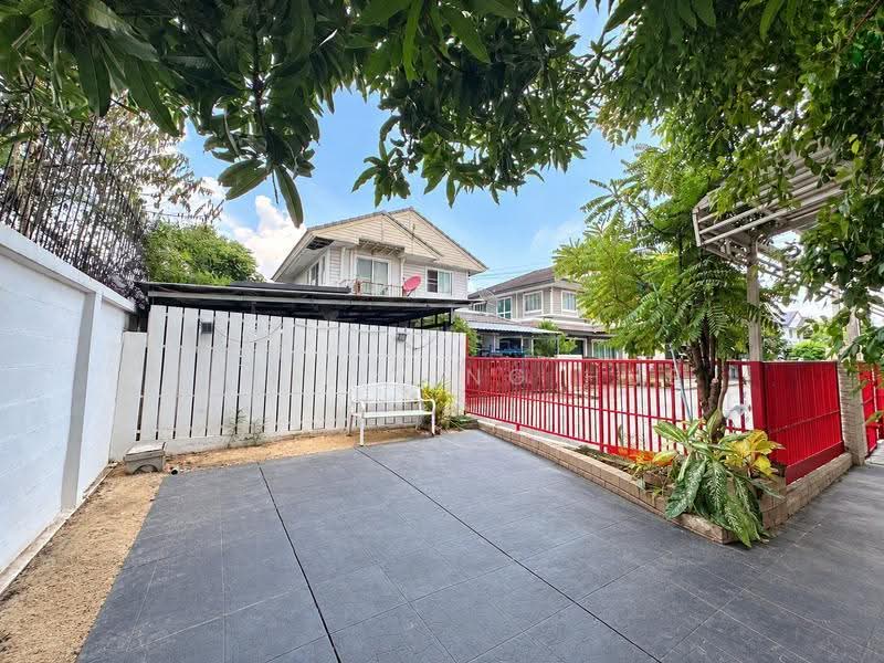 Prueklada Rangsit Klong 4, Pathum Thani, Sawai Pracharat Road, Lat Sawai, Lam Luk Ka, Pathum Thani, 3 Bedrooms, 160 sqm, Single Detached House For Sale, by THE LIVING HUB, 500627261 - DDproperty.com