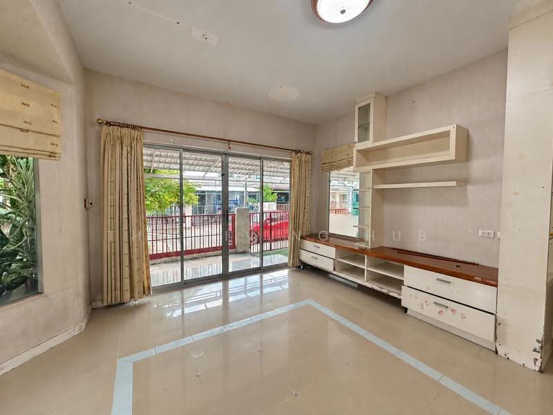 Prueklada Rangsit Klong 4, Pathum Thani, Sawai Pracharat Road, Lat Sawai, Lam Luk Ka, Pathum Thani, 3 Bedrooms, 160 sqm, Single Detached House For Sale, by THE LIVING HUB, 500627261 - DDproperty.com