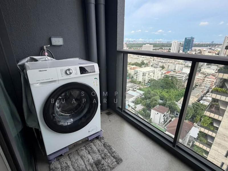 Regal Sathon-Naradhiwas, Bangkok, Naradhiwas Rajanagarindra Road, Thung Maha Mek, Sathon, Bangkok, 1 Bedroom, 35 sqm, Condo For Rent, by Sompob Buaparungsri, 500627432 - DDproperty.com