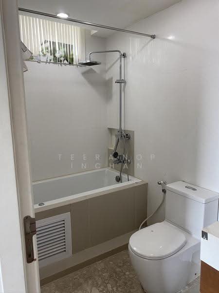 Wind Sukhumvit 23, Bangkok, 136 Soi Sukhumvit 23, Sukhumvit Road, Khlongtoei Nua, Watthana, Bangkok, 2 Bedrooms, 78 sqm, Condo For Sale, by Teeranop Inchan, 500627491 - DDproperty.com