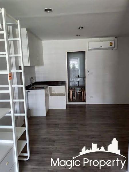 4-Storey Commercial Building For Sale in Sukhumvit 42, Bangkok, Khlong Tan Nua, Watthana, Bangkok, , 150 sqm, Shophouse For Sale, by Magic Property, 500627628 - DDproperty.com