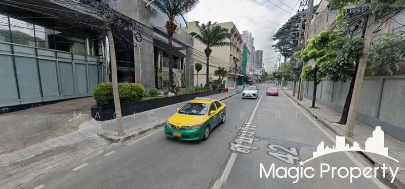 4-Storey Commercial Building For Sale in Sukhumvit 42, Bangkok, Khlong Tan Nua, Watthana, Bangkok, , 150 sqm, Shophouse For Sale, by Magic Property, 500627628 - DDproperty.com