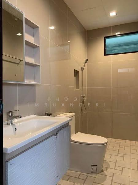 undefined, Bangkok, Bang Chak, Phra Khanong, Bangkok, 5 Bedrooms, 180 sqm, Single Detached House For Rent, by Phoom Imruangsri, 500627721 - DDproperty.com