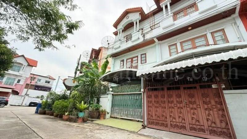 Baan Romsai Kamnan Maen 7, Bangkok, กัลปพฤกษ์, Bang Bon, Bangkok, 4 Bedrooms, 220 sqm, Townhouse For Sale, by คุณ ปัณณณัฐ ( ปัณณ์ ), 500627791 - DDproperty.com