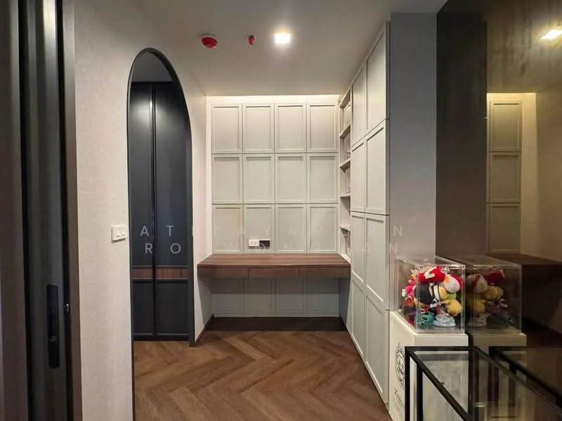 Life Sathorn Sierra, Bangkok, Ratchaphruek Rd, Talat Plu, Thon Buri, Bangkok, 1 Bedroom, 35 sqm, Condo For Sale, by Atitayaporn Robwongjan, 500627833 - DDproperty.com