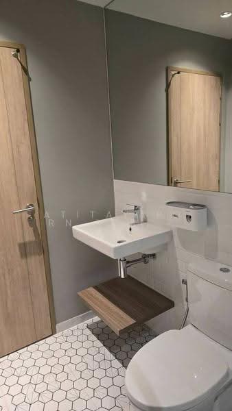 Altitude Unicorn Sathorn-Tha Phra, Bangkok, Ratchaphruek Road, Talat Plu, Thon Buri, Bangkok, 1 Bedroom, 31 sqm, Condo For Sale, by Atitayaporn Robwongjan, 500627934 - DDproperty.com