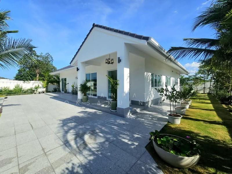 Luxury Hua Hin Villa, Prachuap Khiri Khan, Hin Lek Fai, Hua Hin, Prachuap Khiri Khan, 3 Bedrooms, 182 sqm, Villa For Sale, by Chanpat Choksakulnimit, 500628039 - DDproperty.com