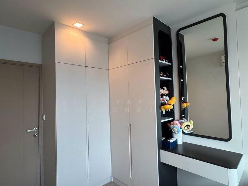 Life Sathorn Sierra, Bangkok, Ratchaphruek Rd, Talat Plu, Thon Buri, Bangkok, 1 Bedroom, 32 sqm, Condo For Sale, by Atitayaporn Robwongjan, 500628243 - DDproperty.com