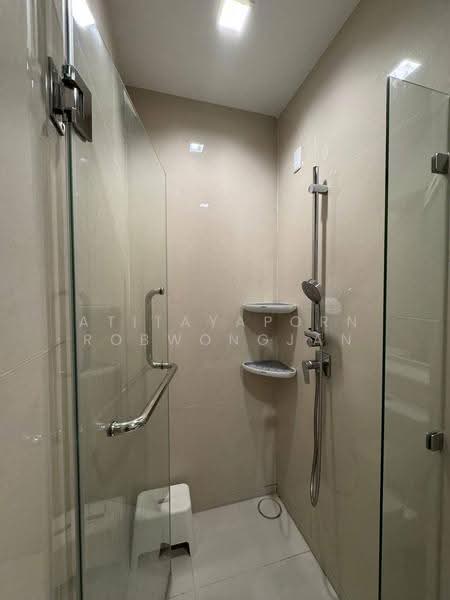 Life Sathorn Sierra, Bangkok, Ratchaphruek Rd, Talat Plu, Thon Buri, Bangkok, 1 Bedroom, 32 sqm, Condo For Sale, by Atitayaporn Robwongjan, 500628243 - DDproperty.com