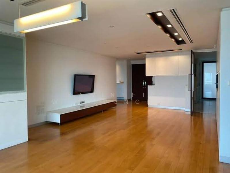 Sathorn Gardens : สาธร การ์เด้นส์, กรุงเทพ, 39 ถนนสาธรใต้, ทุ่งมหาเมฆ, สาทร, กรุงเทพ, 230 ตร.ม., คอนโด ขาย, โดย Kawinthip Wisesdenchai, 500628293 - DDproperty.com