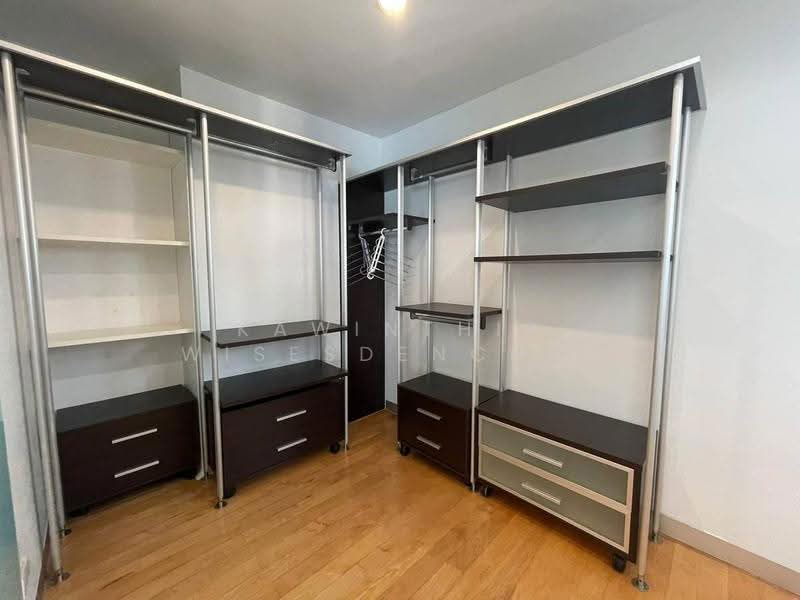 Sathorn Gardens, Bangkok, 39  South Sathorn Road, Thung Maha Mek, Sathon, Bangkok, 3 Bedrooms, 230 sqm, Condo For Sale, by Kawinthip Wisesdenchai, 500628293 - DDproperty.com