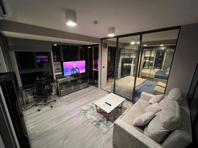 IDEO Sathorn-Wongwian Yai, Bangkok, 219 Soi Krung Thonburi 1, Khlong Ton Sai, Khlong San, Bangkok, 1 Bedroom, 36 sqm, Condo For Rent, by Kawinthip Wisesdenchai, 500628326 - DDproperty.com