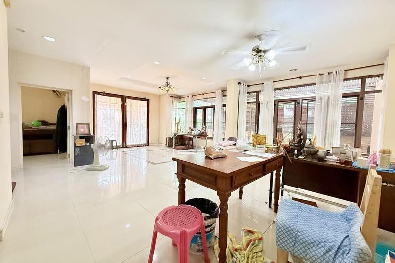 Setthasiri Prachachuen, Nonthaburi, Prachachuen Road, Tha-Sai, Muang Nonthaburi, Nonthaburi, 4 Bedrooms, 250 sqm, Single Detached House For Sale, by ศิริเพ็ญ ทองอ่อน, 500628389 - DDproperty.com